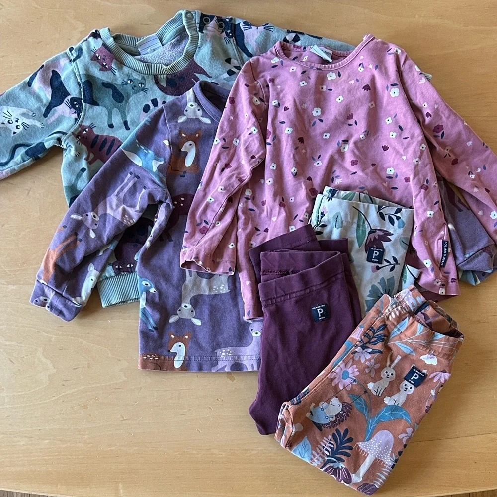 Polarn O. Pyret bundle of leggings and shirts - Picture 1 of 4